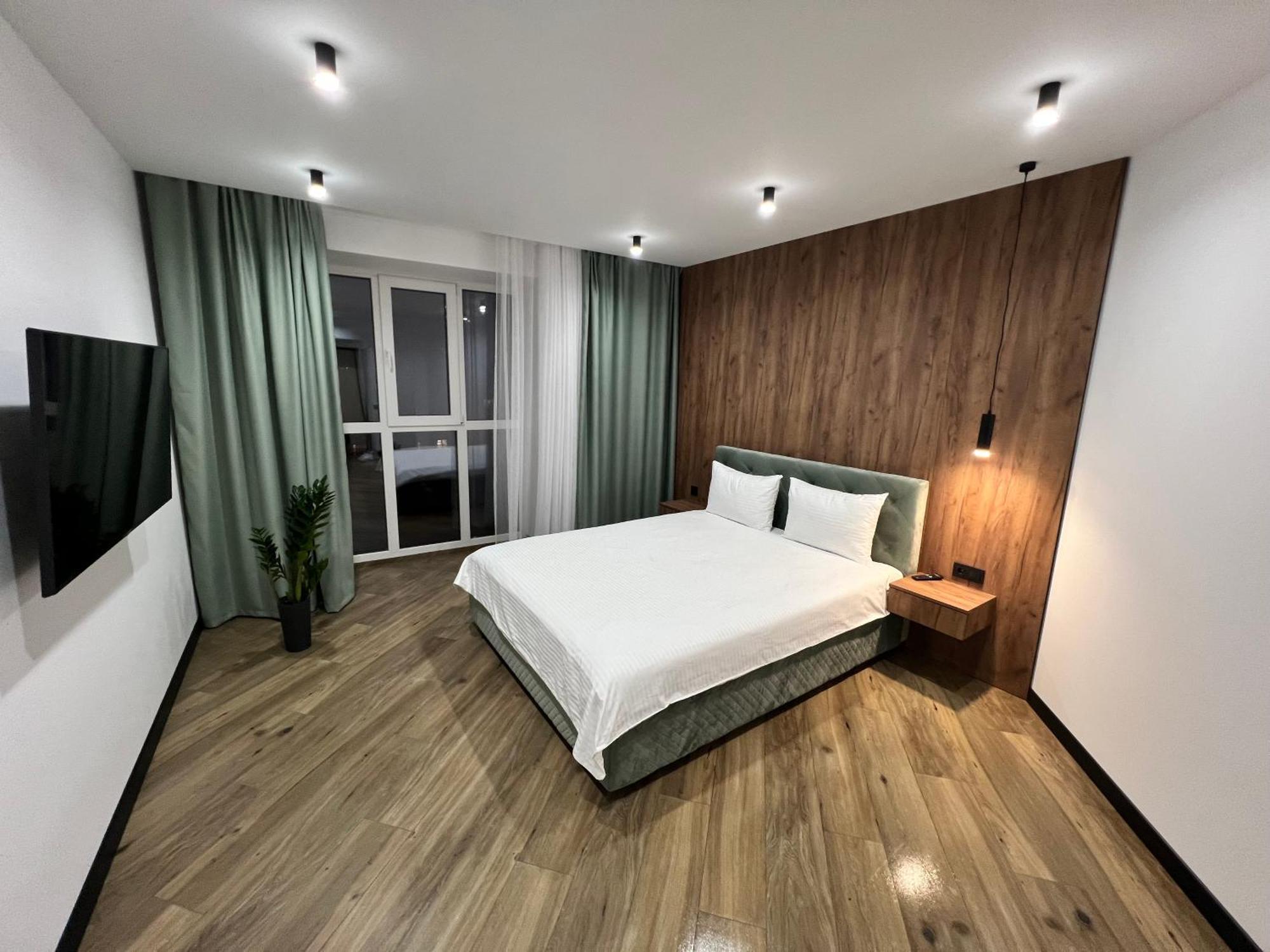 Люкс Апартаменти Район Автовокзалу В Жкарена Та Жк Great House Поблизу Обласноі Лікарні Rivne Kültér fotó